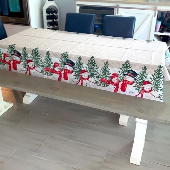 Holiday Cloth Table Linen Winter Scene Snowmen 83" x 30" Rectangular - Picture 5 of 6